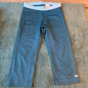 Gently Used Nike Pro Athletic Leggings